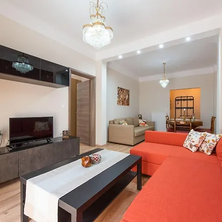 Apricot By Halu! Cozy Next To Agia Sophia Metro Station * Thessalonique
